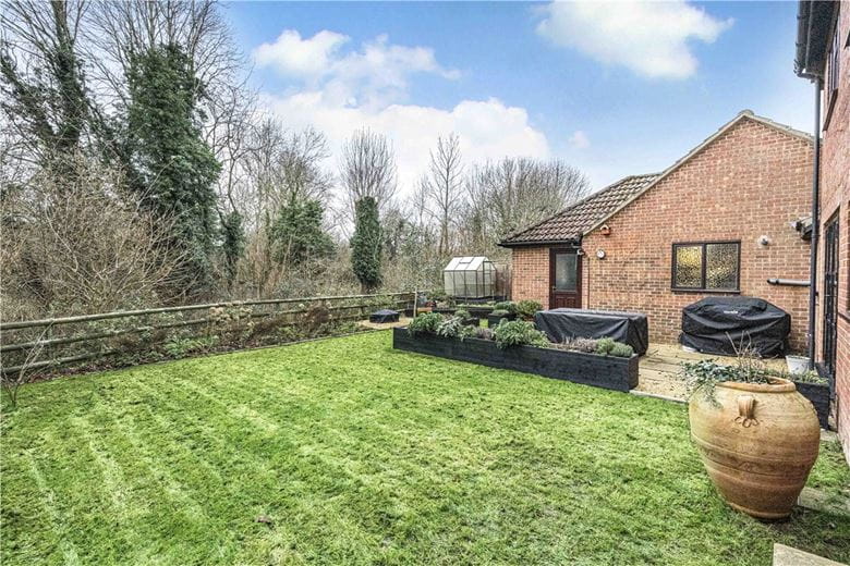 4 bedroom house, Gardiner Close, Abingdon OX14 - Available