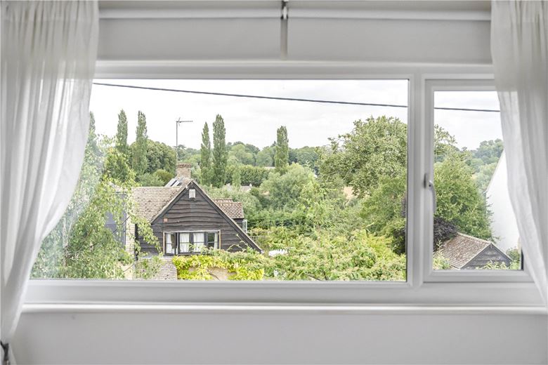 4 bedroom house, Keens Close, Enstone OX7 - Available