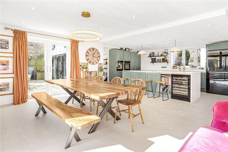 5 bedroom house, Middle Street, Islip OX5 - Sold