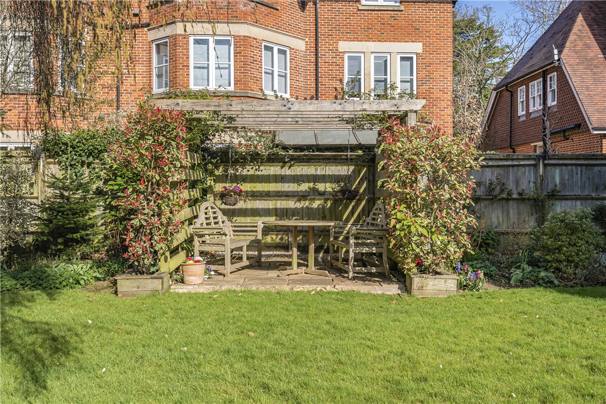 2 bedroom flat, Banbury Road, Oxford OX2 - Sold STC