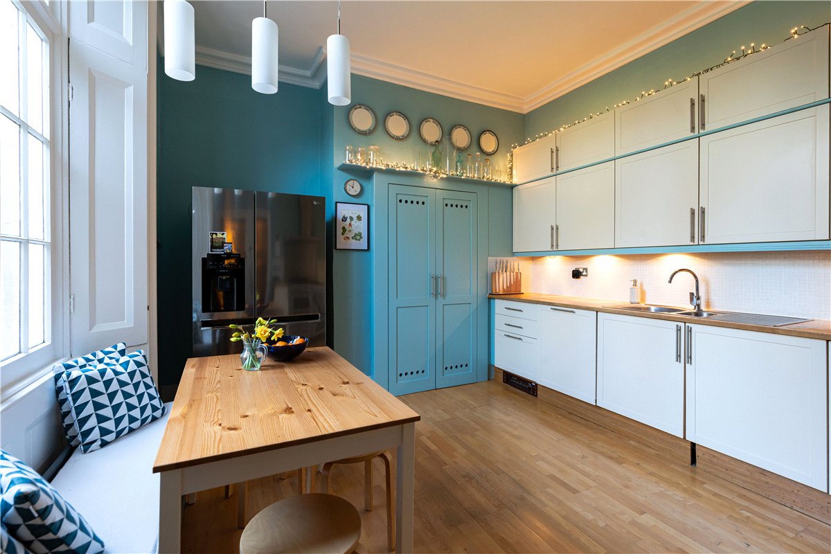 5 bedroom house, Station Yard, Steventon OX13 - Available