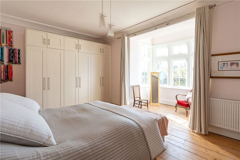 5 bedroom house, Station Yard, Steventon OX13 - Available