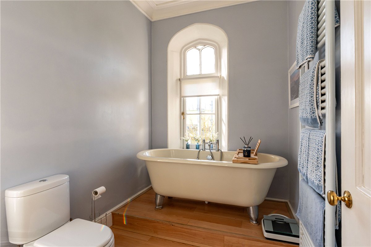 5 bedroom house, Station Yard, Steventon OX13 - Available