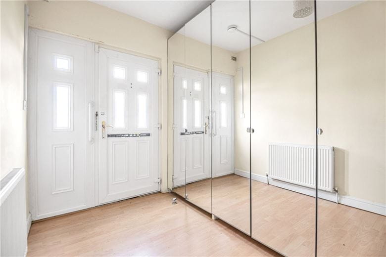 3 bedroom bungalow, Islip Gardens, Northolt UB5 - Sold