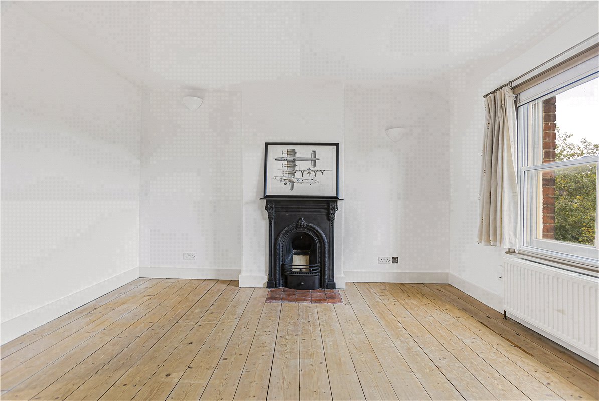 3 bedroom house, Thames Street, Abingdon OX14 - Available