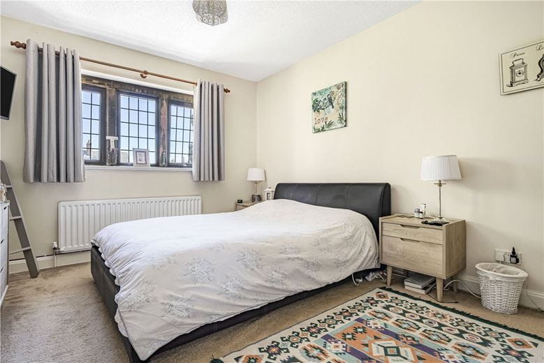 4 bedroom house, Witney Road, Ducklington OX29 - Available