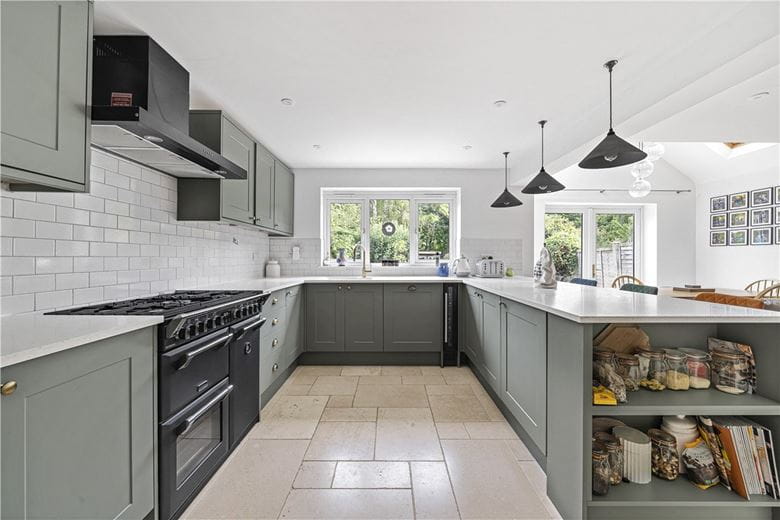 4 bedroom house, Thame Road, Great Milton OX44 - Available
