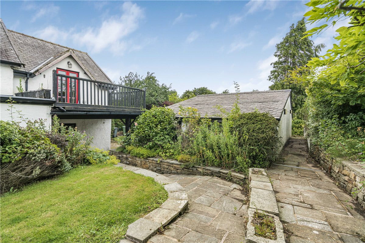 4 bedroom cottage, Old Mains Lane, Poulton-le-Fylde FY6 - Sold STC