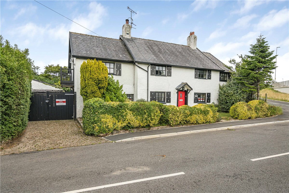 4 bedroom cottage, Old Mains Lane, Poulton-le-Fylde FY6 - Sold STC