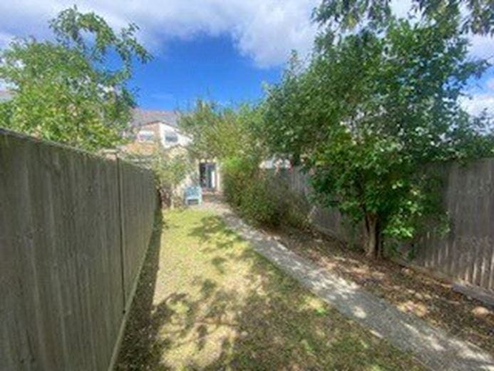 2 bedroom house, Howard Street, Oxford OX4 - Sold STC