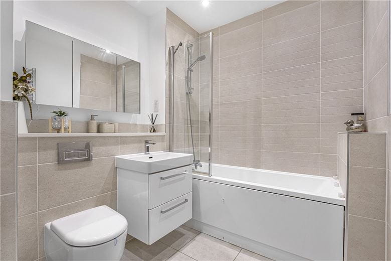 4 bedroom house, Baynhams Drive, Oxford OX2 - Sold STC