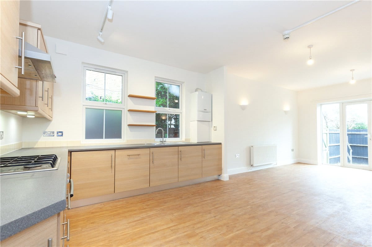2 bedroom flat, Woodstock Road, Oxford OX2 - Sold STC
