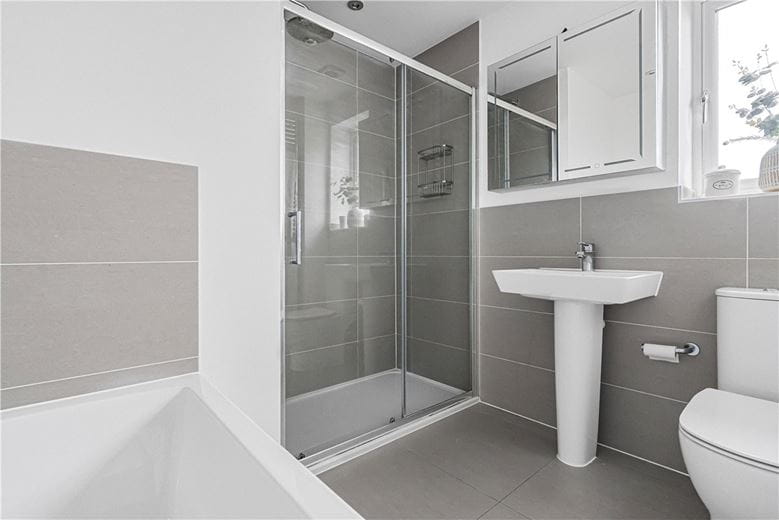 5 bedroom house, Joyce Way, Steventon OX13 - Available