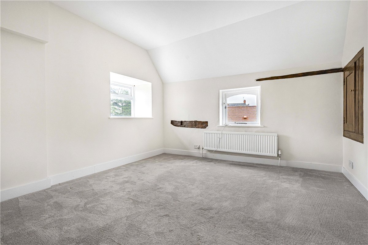 5 bedroom cottage, Valley Road, Finmere MK18 - Sold STC