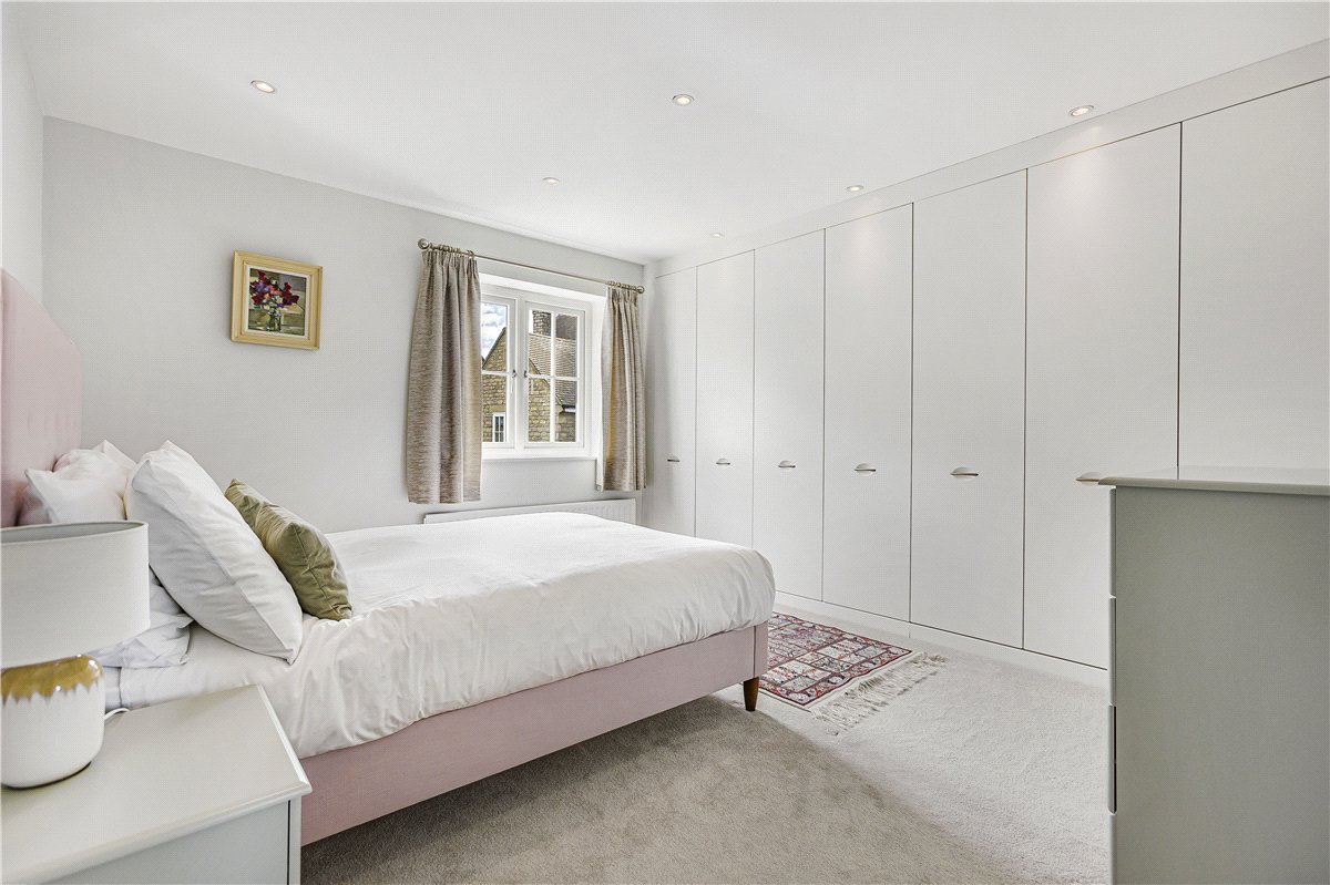 6 bedroom house, Bolsover Close, Long Hanborough OX29 - Sold STC