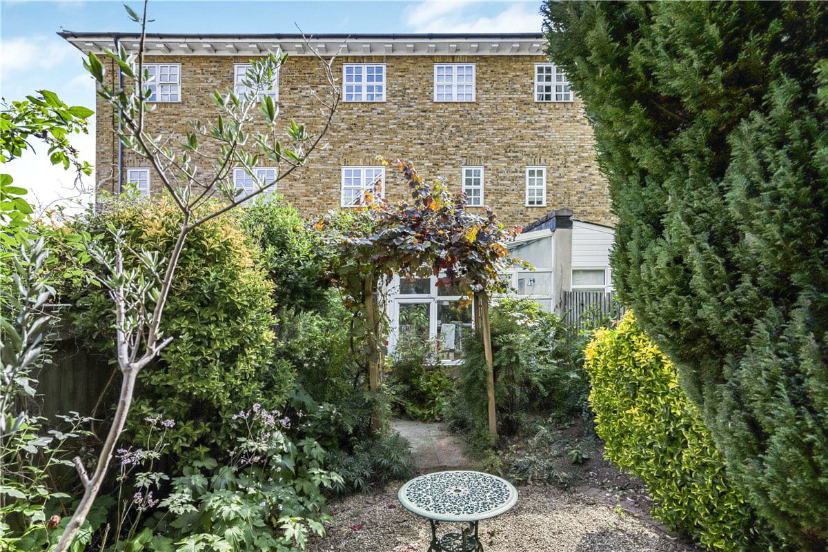 4 bedroom house, Merrivale Square, Oxford OX2 - Available