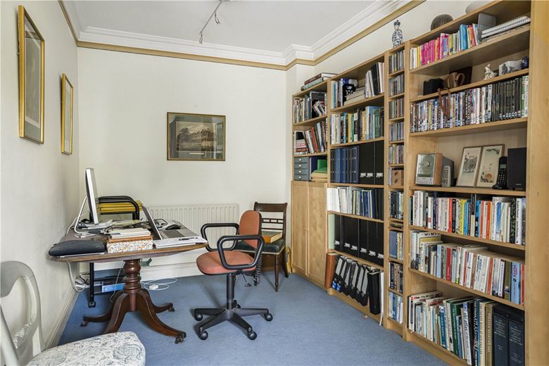 4 bedroom house, Merrivale Square, Oxford OX2 - Available