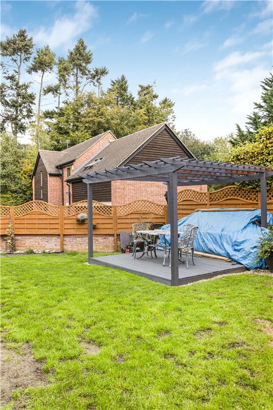 4 bedroom , Bayswater Farm Road, Headington OX3 - Available