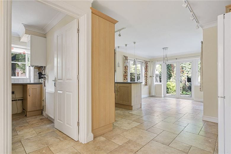 4 bedroom house, Poppy Close, Yarnton OX5 - Available