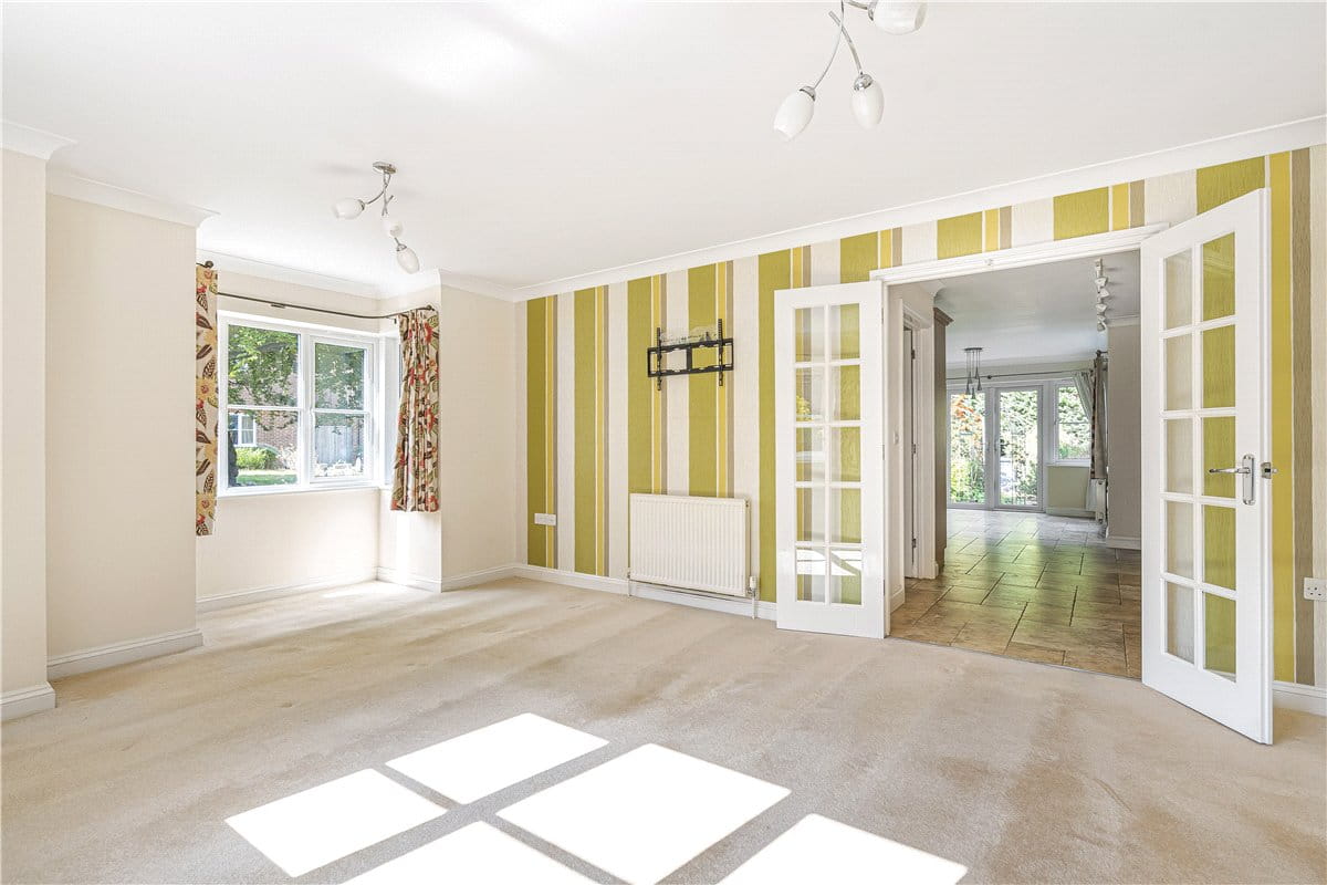 4 bedroom house, Poppy Close, Yarnton OX5 - Available