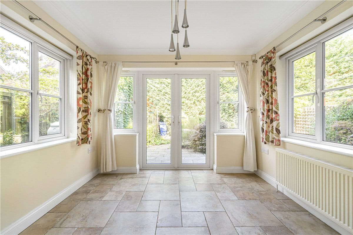 4 bedroom house, Poppy Close, Yarnton OX5 - Available