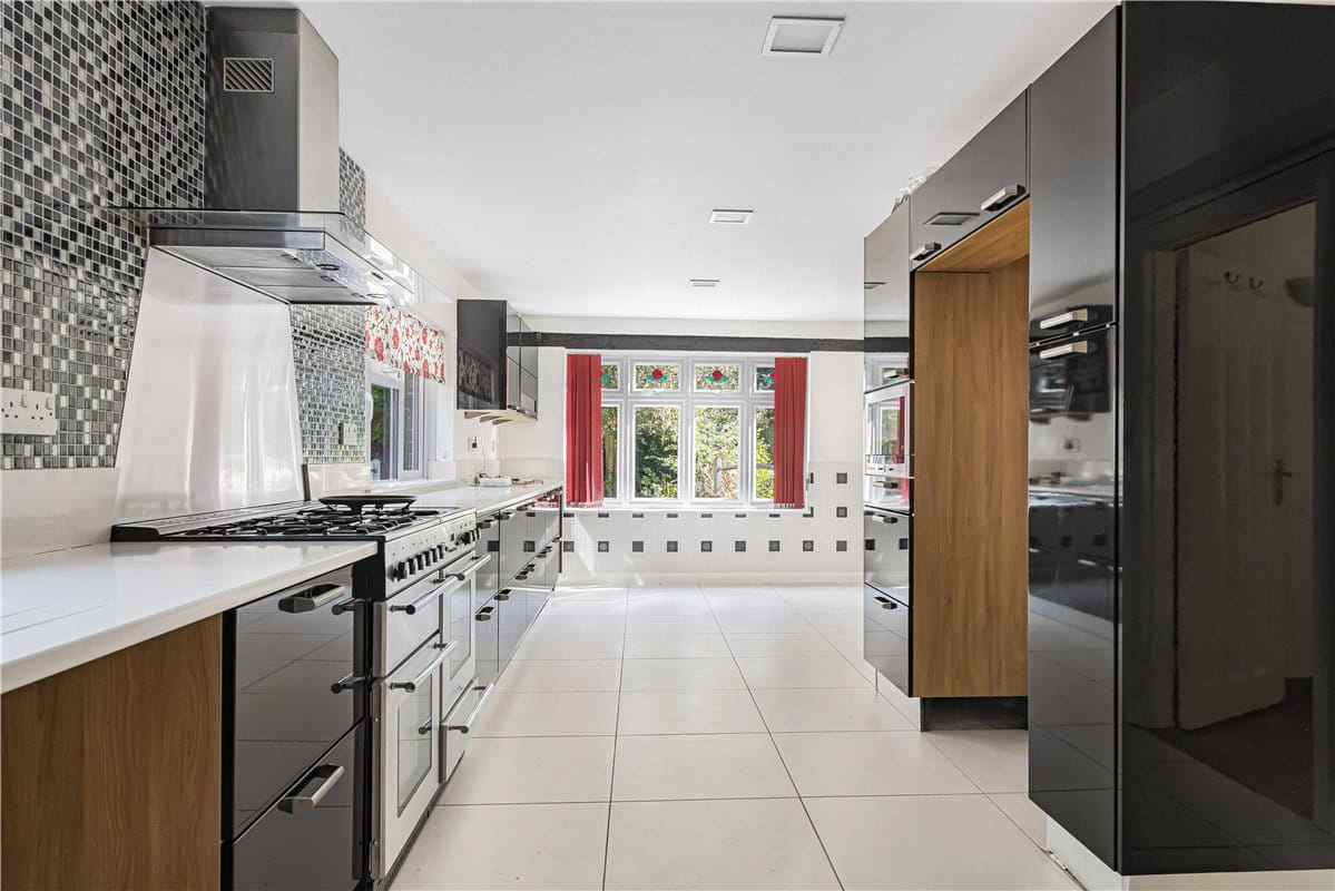 7 bedroom house, Tye Lane, Walberton BN18 - Available