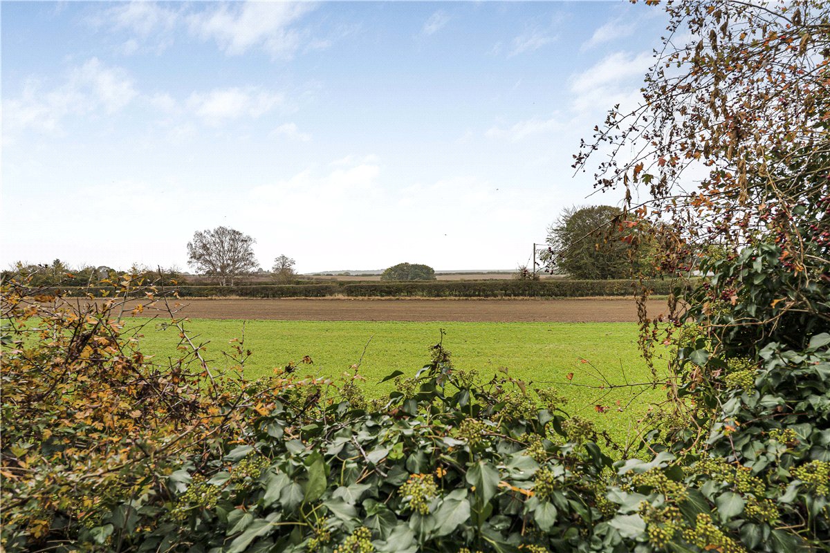 3 bedroom bungalow, Darnford Lane, Lichfield WS14 - Available