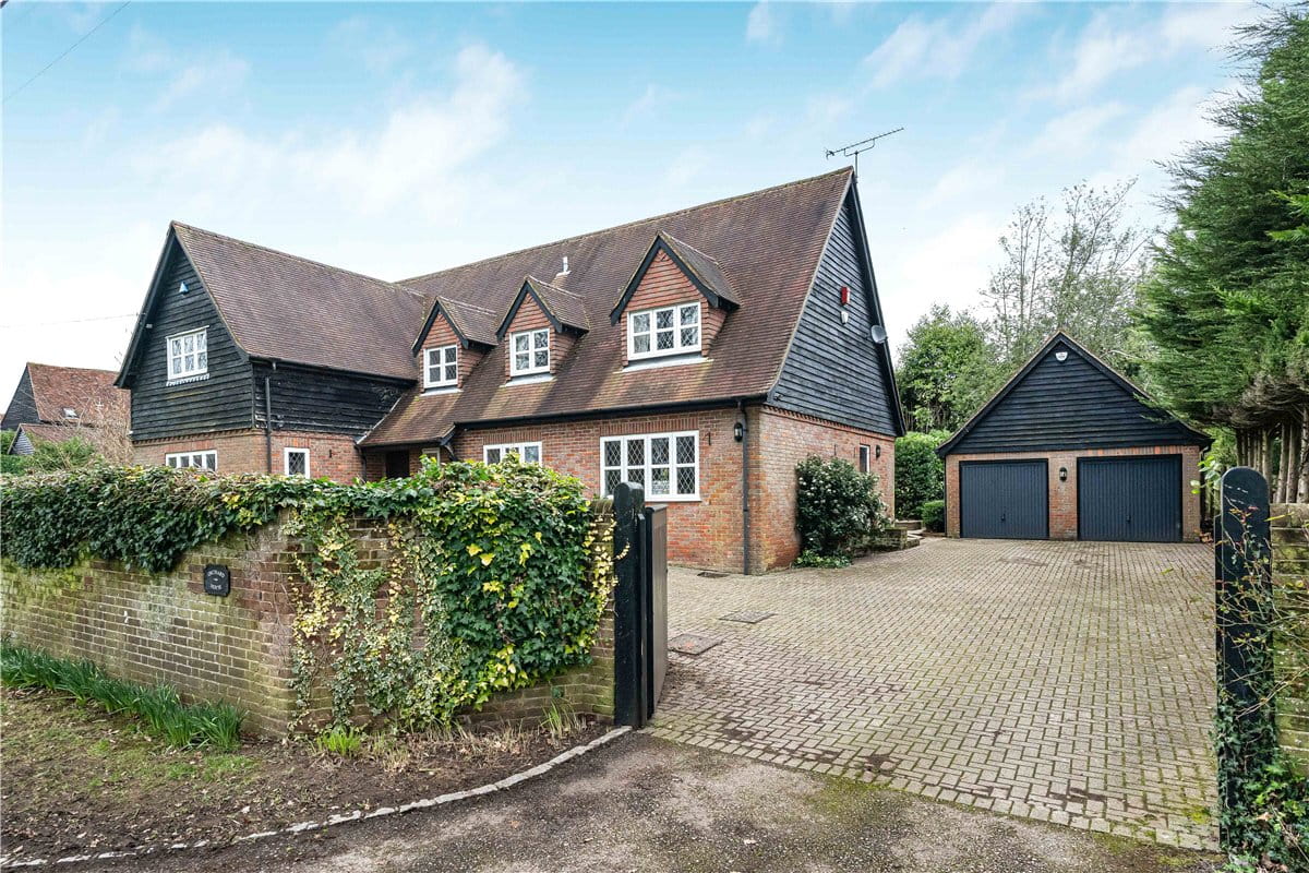 4 bedroom house, The Lee, Great Missenden HP16 - Available