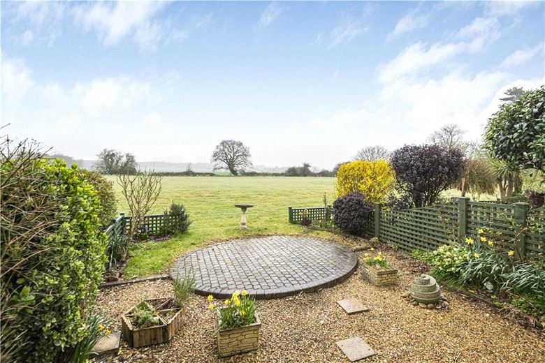 3 bedroom house, Ford Road, Tortington BN18 - Available