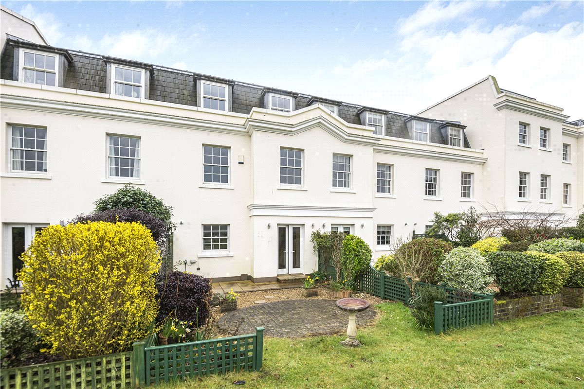 3 bedroom house, Ford Road, Tortington BN18 - Available