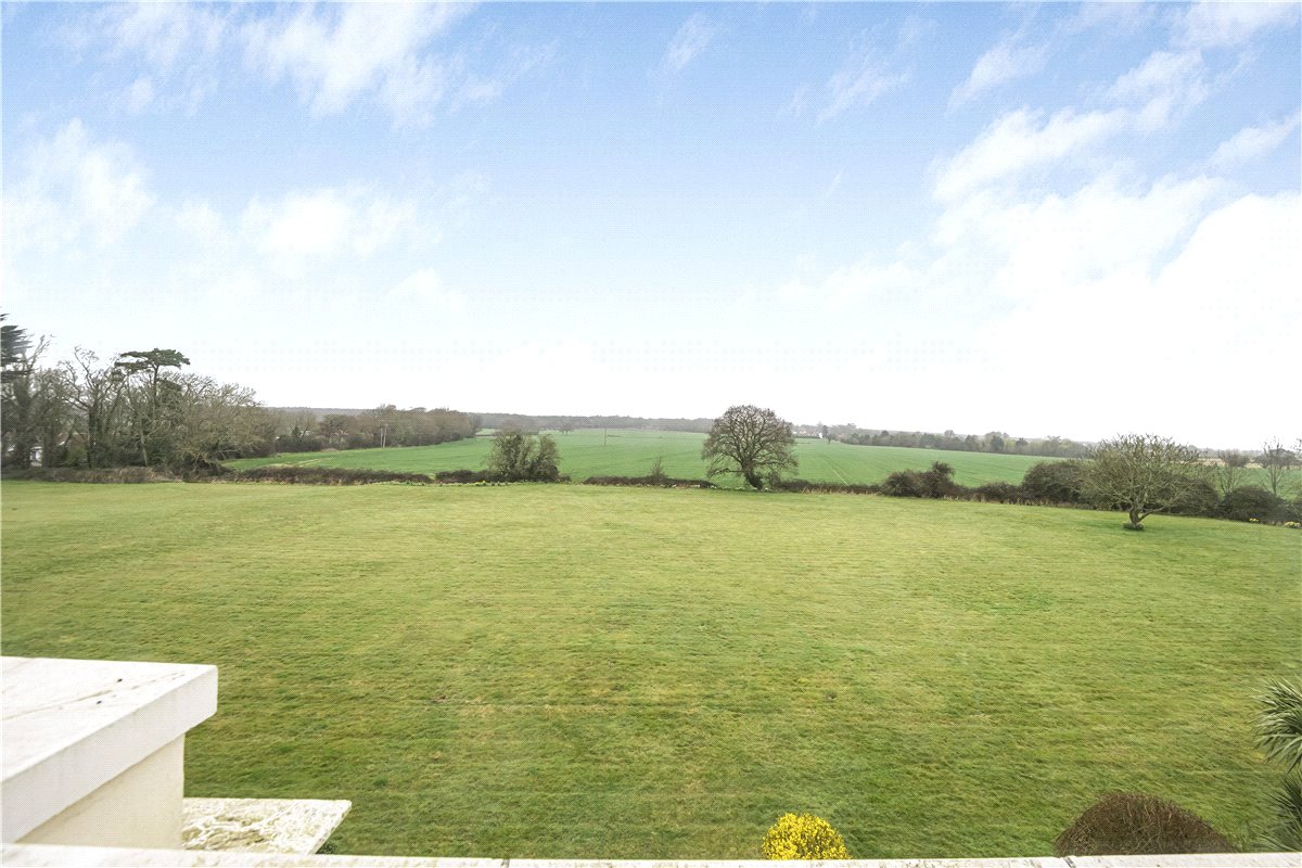 3 bedroom house, Ford Road, Tortington BN18 - Available