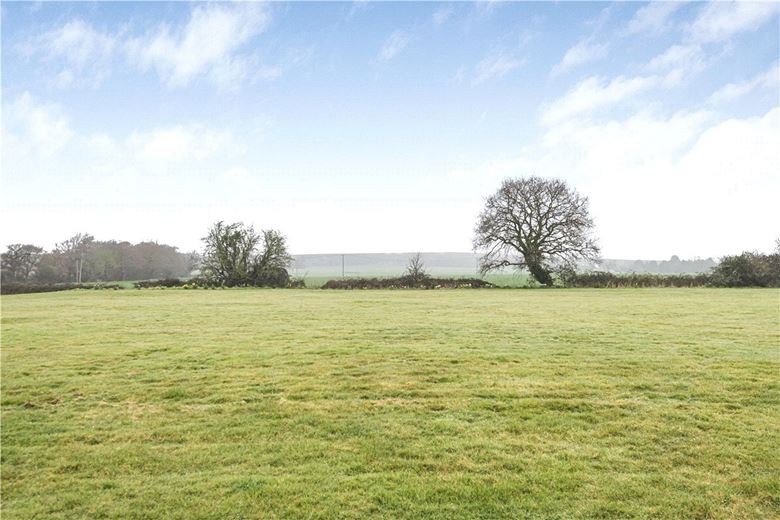 3 bedroom house, Ford Road, Tortington BN18 - Available