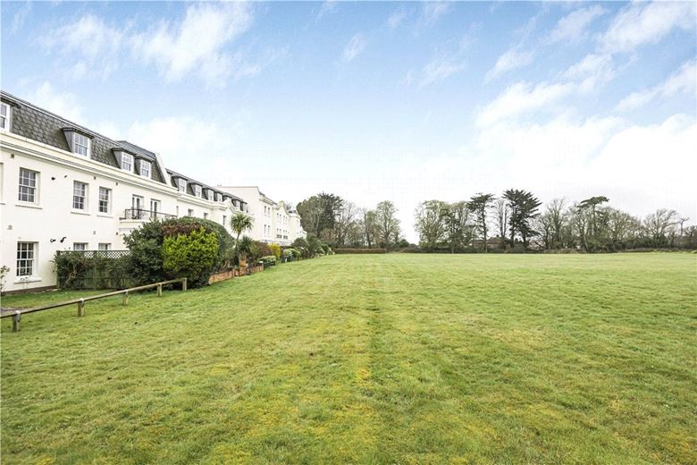 3 bedroom house, Ford Road, Tortington BN18 - Available