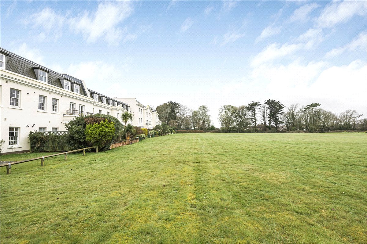 3 bedroom house, Ford Road, Tortington BN18 - Available