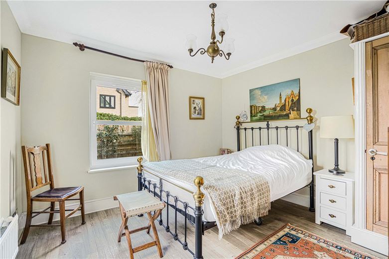 6 bedroom , Eynsham Road, Botley OX2 - Available