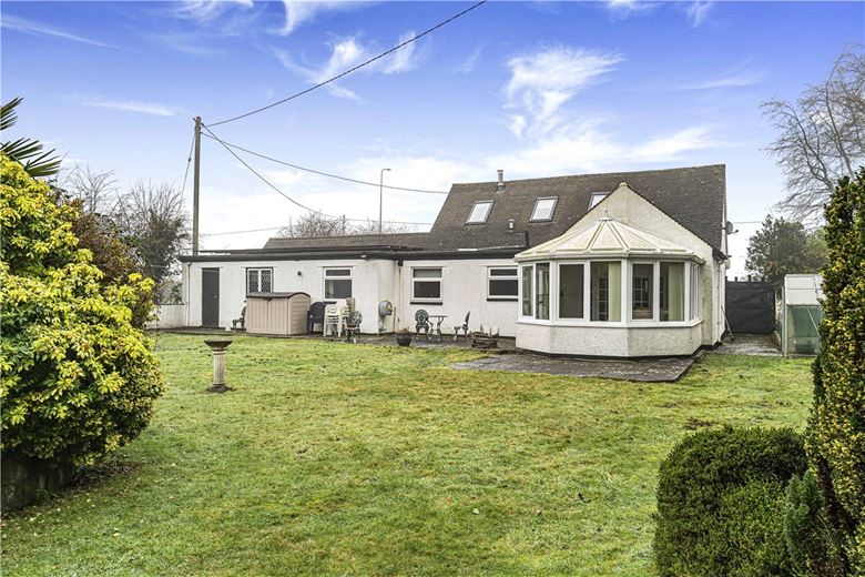 4 bedroom house, Oxford Road, Burford OX18 - Available