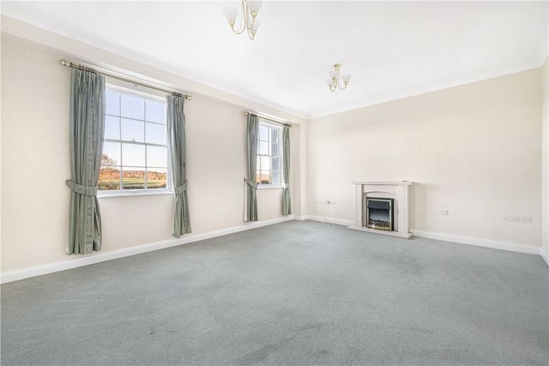 3 bedroom house, Tortington Manor, Ford Road BN18 - Available