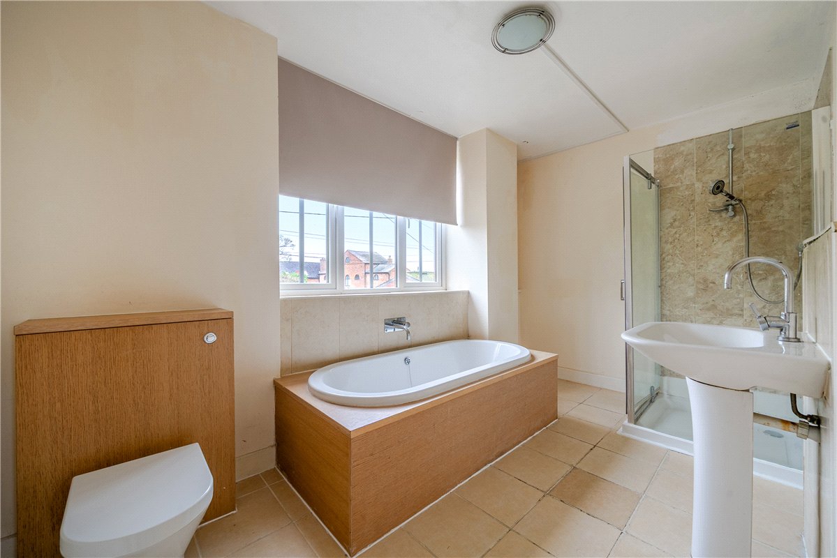 4 bedroom cottage, Shirrall Drive, Drayton Bassett B78 - Available