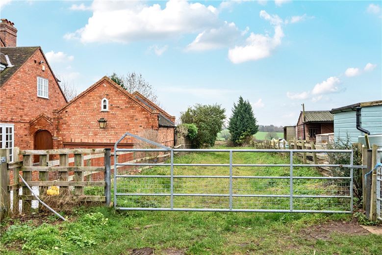 4 bedroom cottage, Shirrall Drive, Drayton Bassett B78 - Available