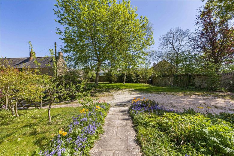 4 bedroom house, Little Compton, Moreton-in-Marsh GL56 - Available