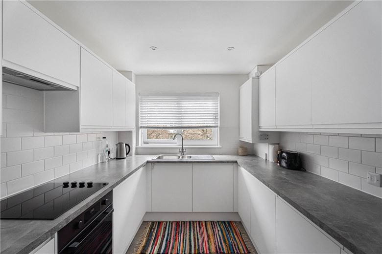 2 bedroom flat, Cunliffe Close, Oxford OX2 - Available