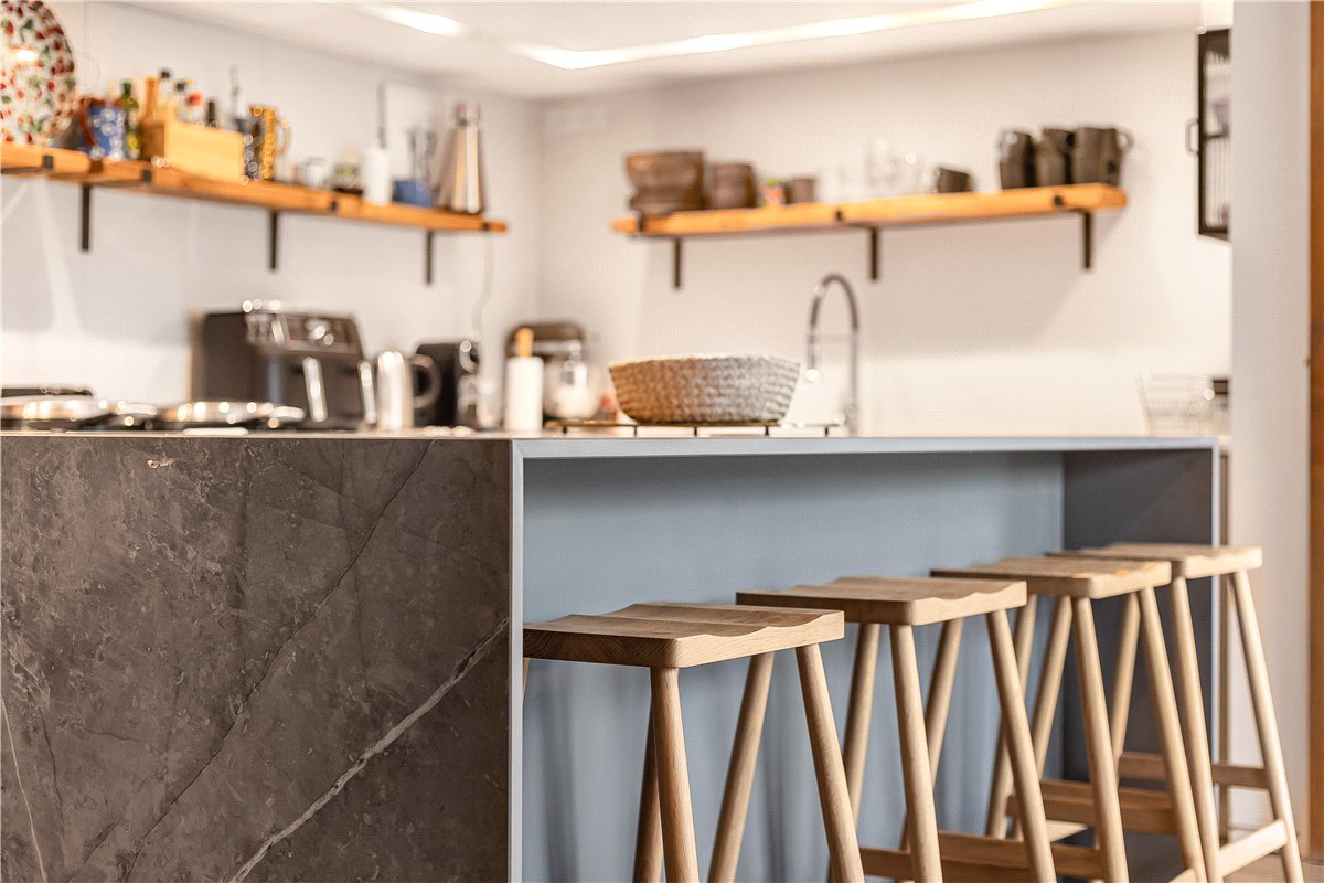 5 bedroom , Back Way, Great Haseley OX44 - Available