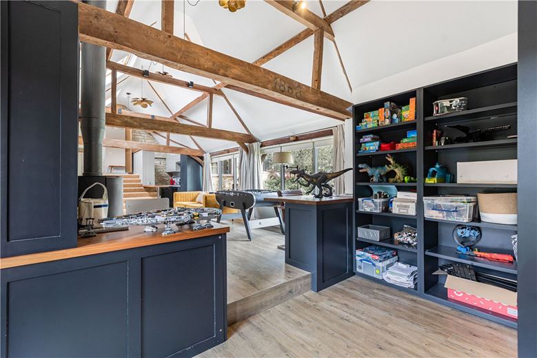 5 bedroom , Back Way, Great Haseley OX44 - Available