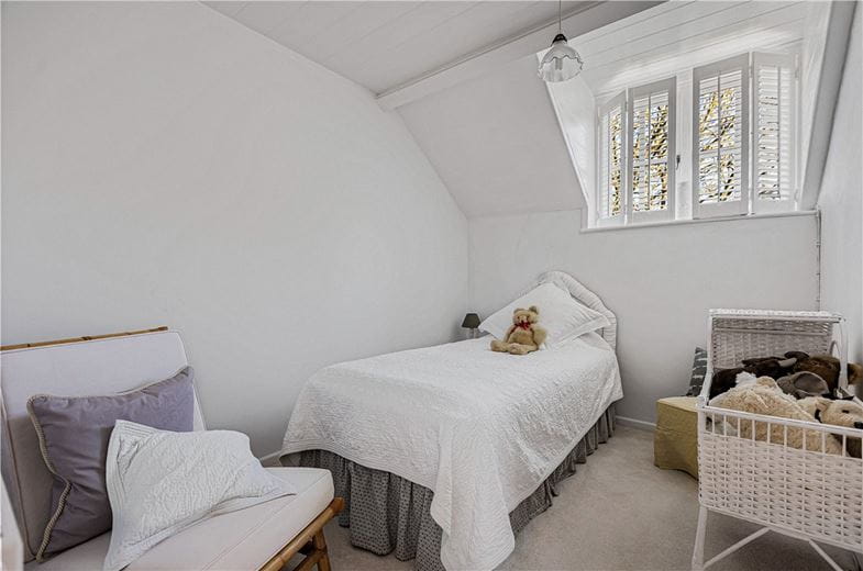 6 bedroom house, Church Road, Hinton Waldrist SN7 - Available