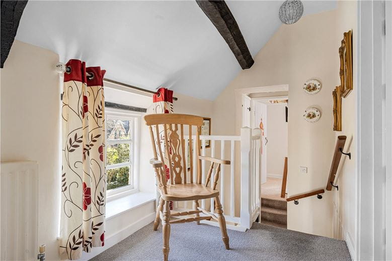 4 bedroom cottage, Taston, Chipping Norton, OX7 - Available