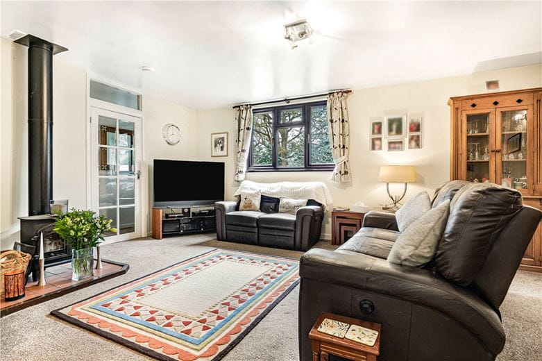 6 bedroom development plot, Oakley Wood, Benson OX10 - Available