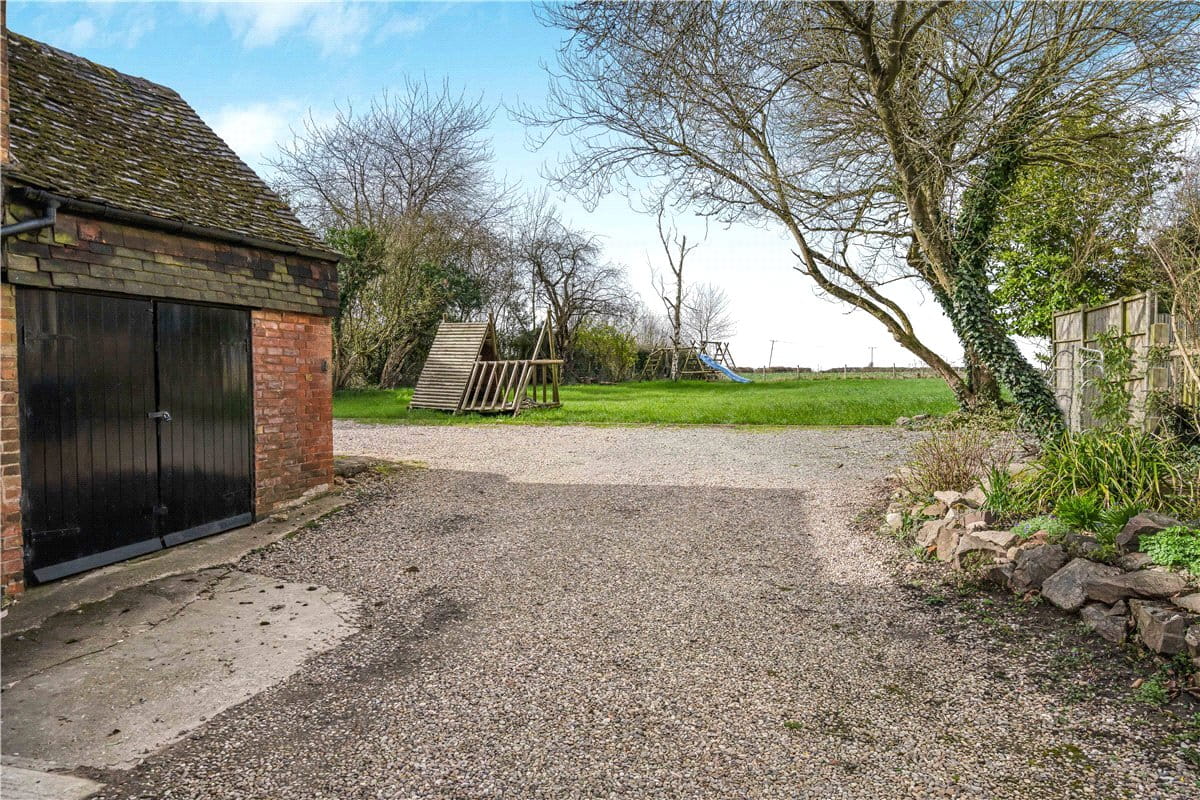 4 bedroom cottage, Main Street, Sutton Cheney CV13 - Available