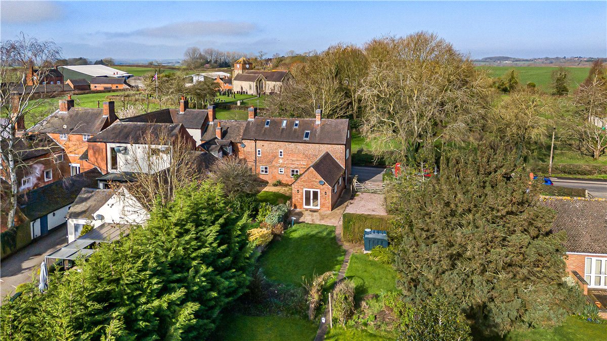 4 bedroom cottage, Main Street, Sutton Cheney CV13 - Available