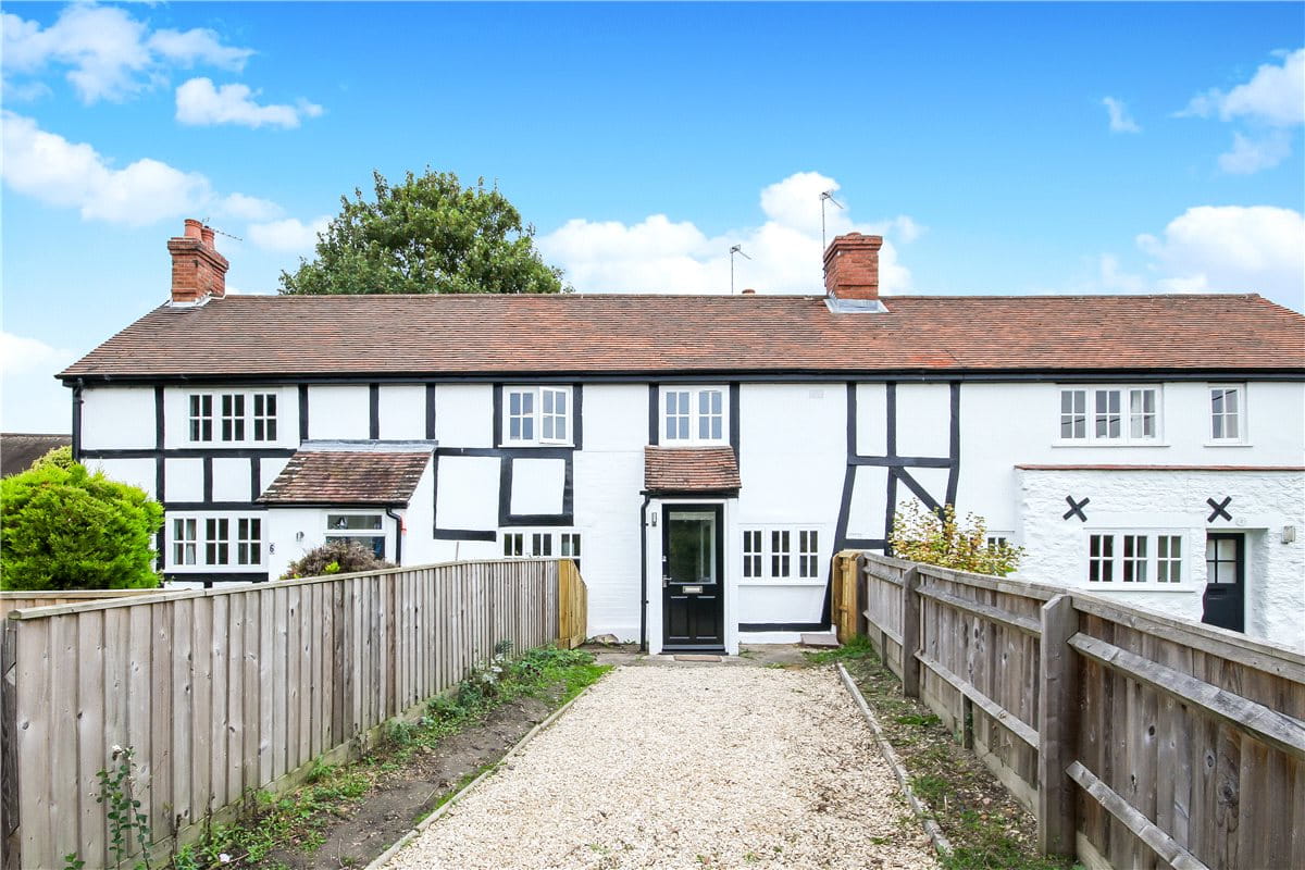 1 bedroom cottage, Church Cottages, Church Lane OX44