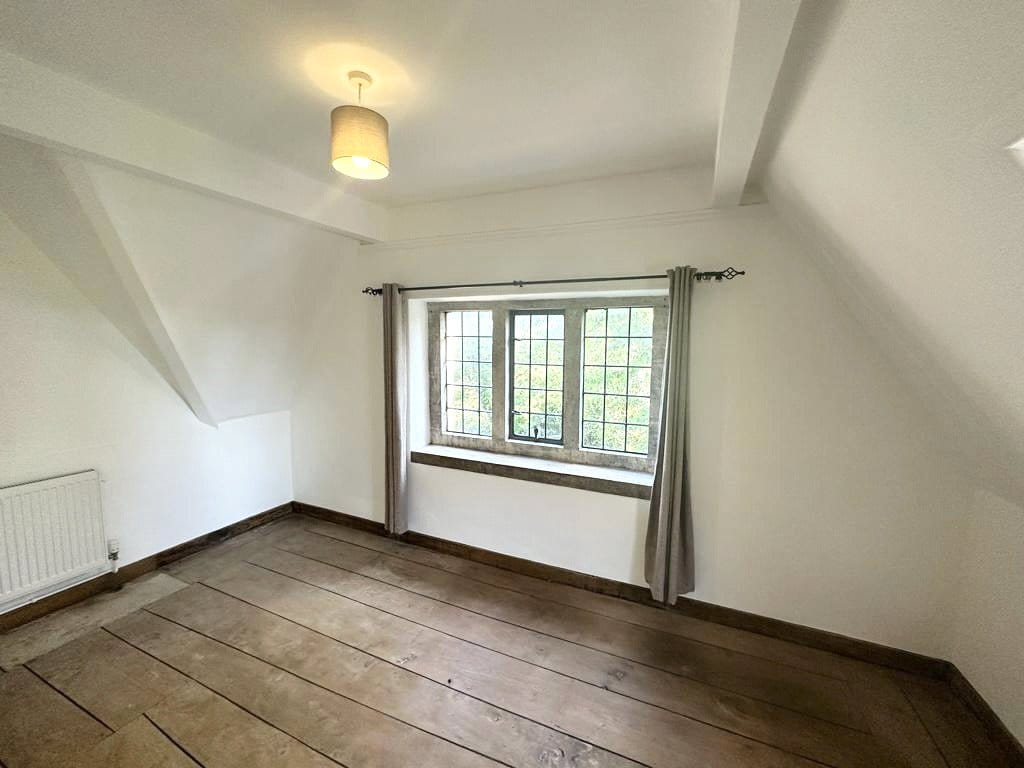 3 bedroom cottage, Manor Cottages, Kelmscott GL7